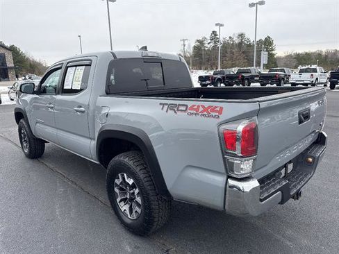 Used 2020 Toyota Tacoma TRD Off-Road image 4