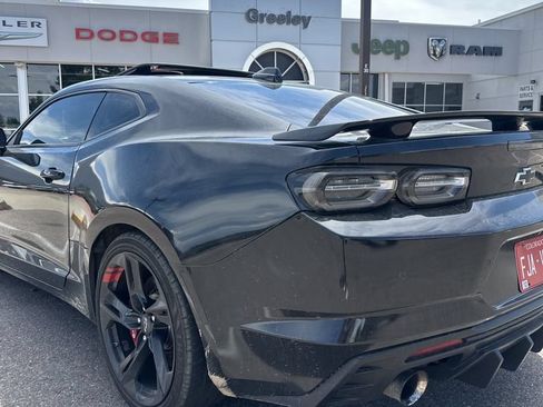 Used 2020 Chevrolet Camaro SS RWD image 3