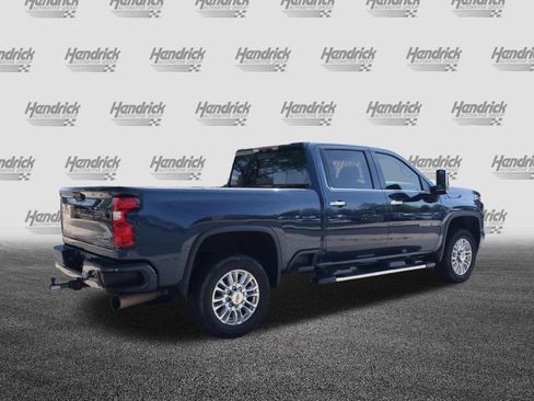 Used 2023 Chevrolet Silverado 2500 High Country w/ Z71 Off-Road Package image 9