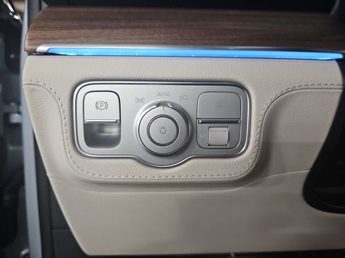 New 2026 Mercedes-Benz GLE 350 4MATIC image 27