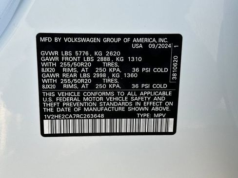 Used 2024 Volkswagen Atlas Cross Sport SE image 29