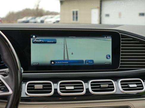 Used 2024 Mercedes-Benz GLE 450 4MATIC image 25