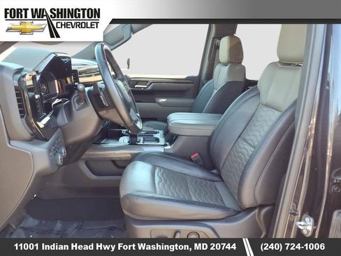 Used 2024 Chevrolet Silverado 1500 ZR2 AWD/4WD image 8