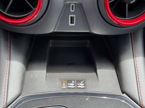 Used 2025 Chevrolet Blazer RS FWD image 35
