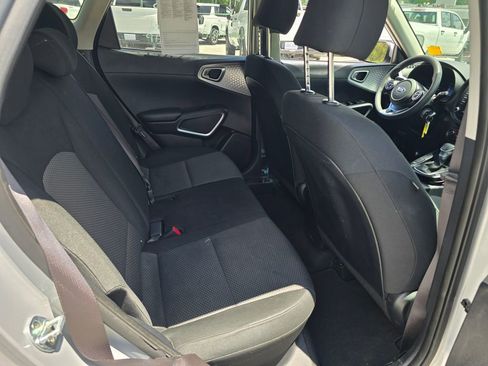 Used 2020 Kia Soul LX FWD image 23
