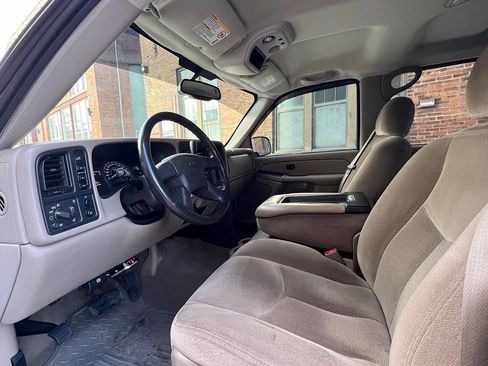 Used 2004 GMC Sierra 2500 SLE w/ Heavy-Duty Power Package image 14