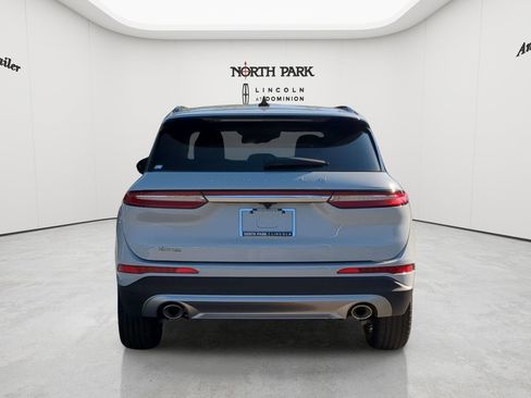 New 2026 Lincoln Corsair Premiere FWD image 4