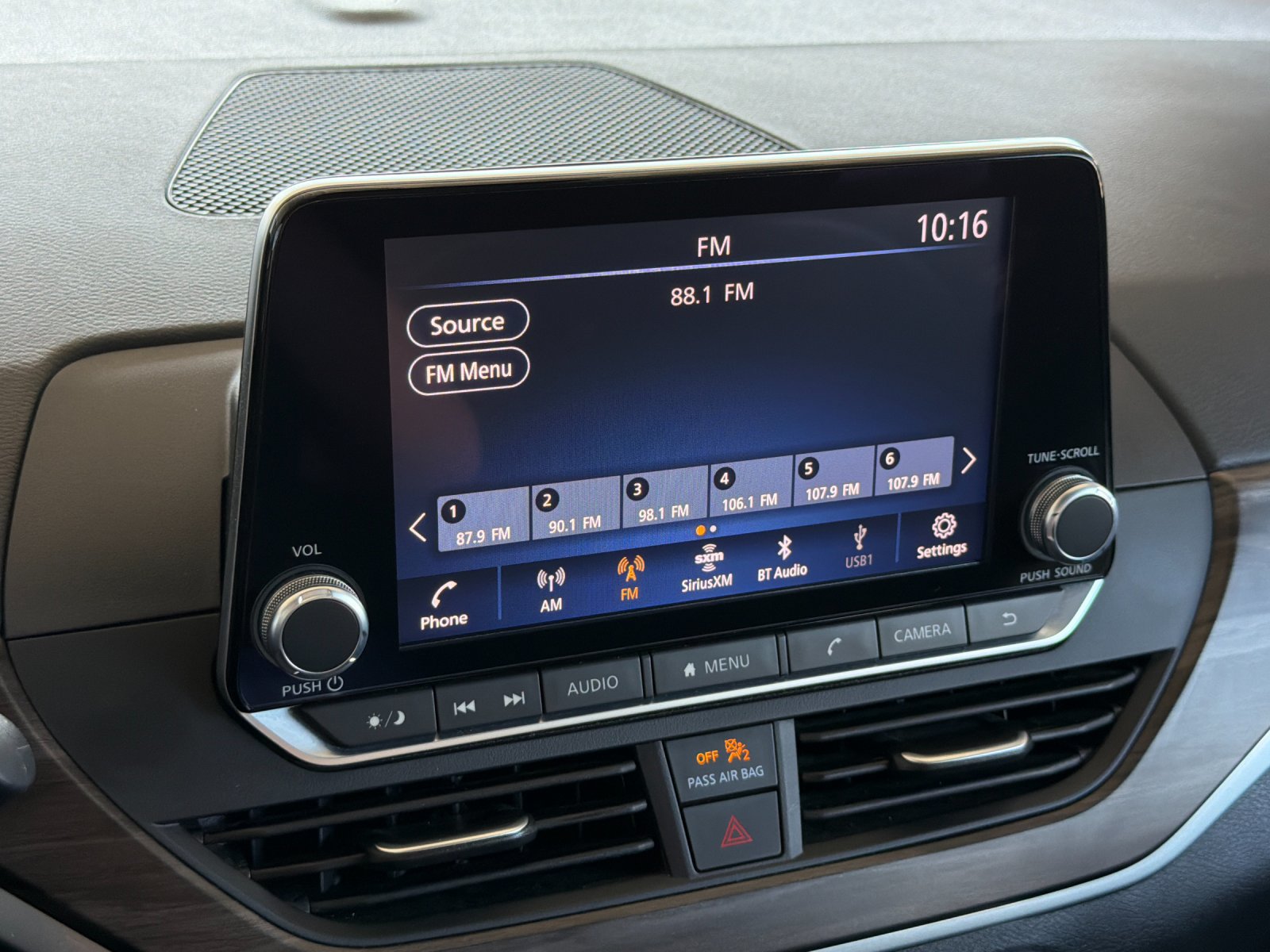 Used 2025 Nissan Altima 2.5 SV AWD/4WD image 15