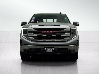 New 2026 GMC Sierra 1500 SLE