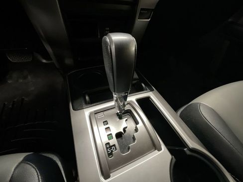 Used 2018 Toyota 4Runner SR5 Premium image 16