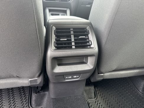 New 2026 Volkswagen Tiguan S image 25