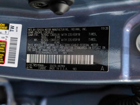 Used 2021 Toyota Highlander XLE FWD image 73