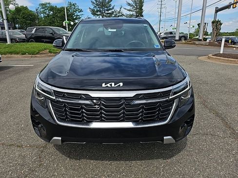 Used 2025 Kia Seltos S image 3