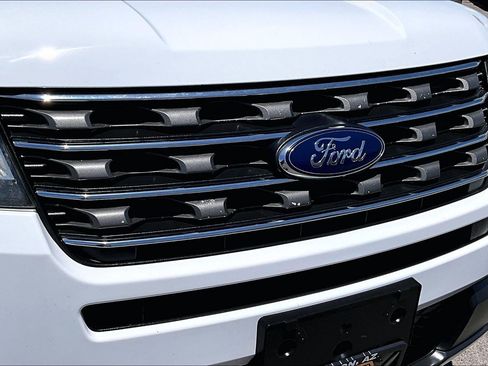 Used 2017 Ford Explorer 4WD image 28
