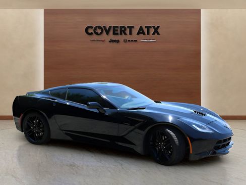 Used 2019 Chevrolet Corvette Stingray Coupe w/ Carbon Flash Badge Package RWD image 6