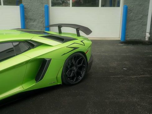 Used 2016 Lamborghini Aventador LP 750-4 Superveloce AWD/4WD image 32