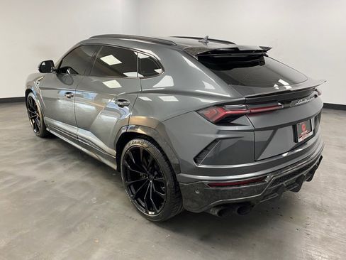Used 2019 Lamborghini Urus image 4