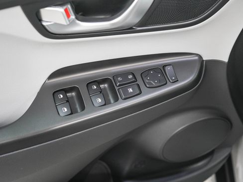 Certified 2023 Hyundai Kona SEL w/ Convenience Package FWD image 19