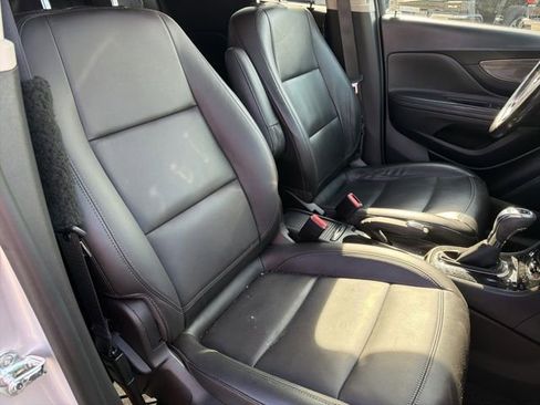 Used 2019 Buick Encore Essence w/ Experience Buick Package AWD/4WD image 11