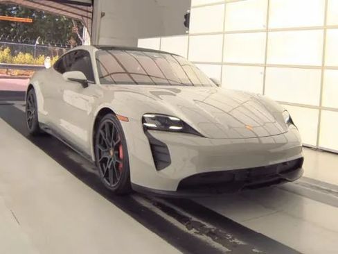 Used 2022 Porsche Taycan GTS w/ Technology Package AWD/4WD image 4
