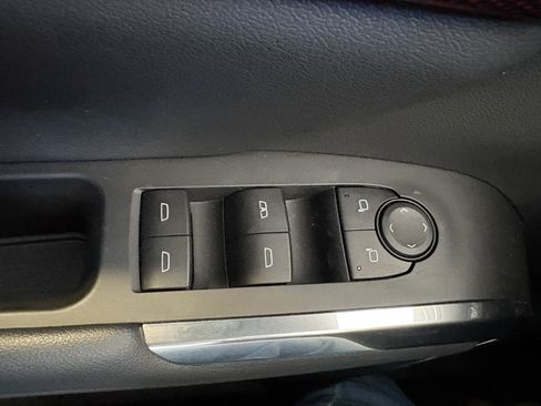 Used 2025 Chevrolet Traverse Z71 w/ Enhanced Driving Package image 10