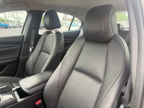 Used 2024 MAZDA MAZDA3 s FWD image 14