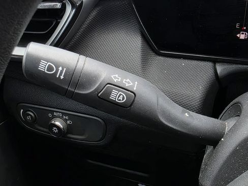 Used 2024 Chevrolet TrailBlazer LT AWD/4WD image 28
