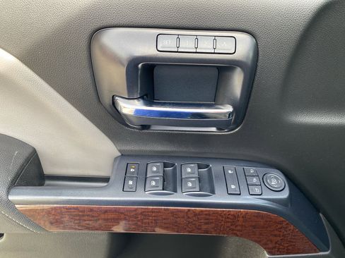 Used 2014 GMC Sierra 1500 SLT w/ SLT Preferred Package image 17