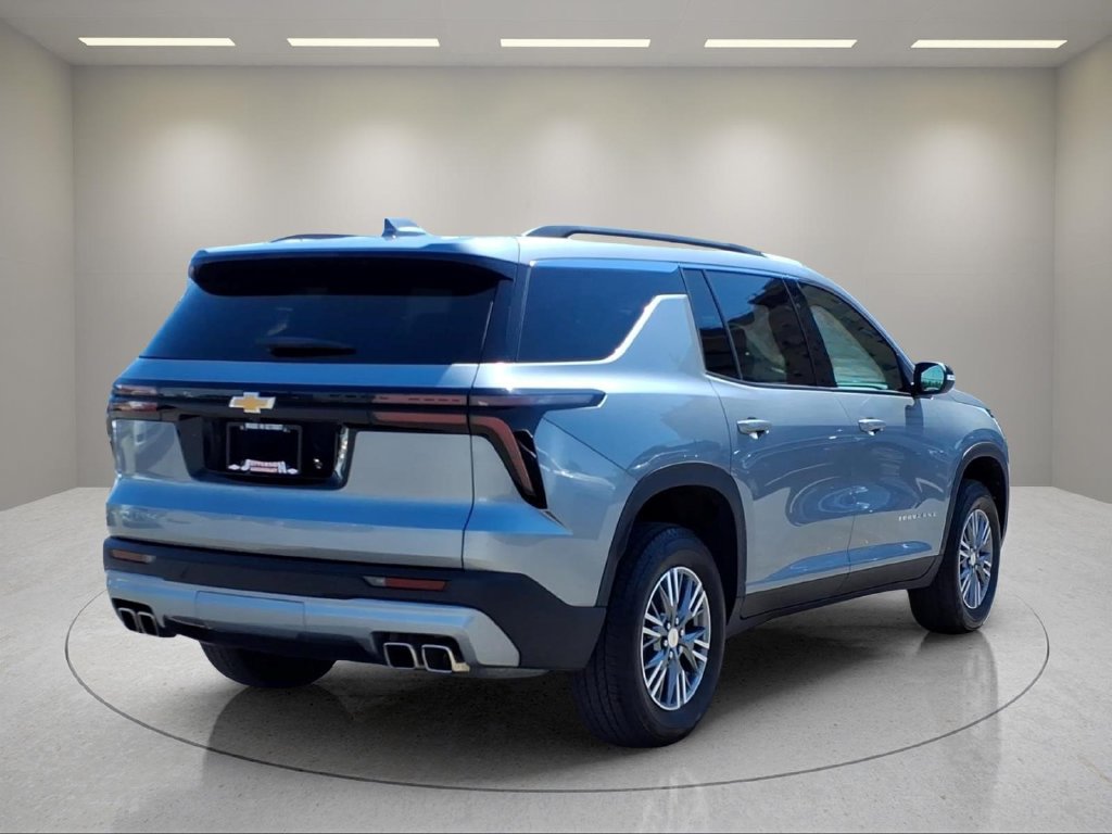 Certified 2025 Chevrolet Traverse LT FWD image 23