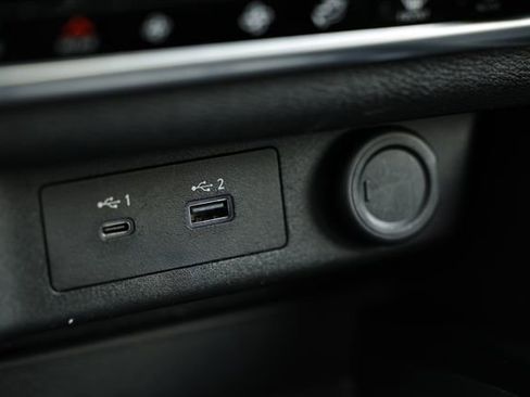 Used 2023 Nissan Rogue SL w/ SL Premium Package image 40