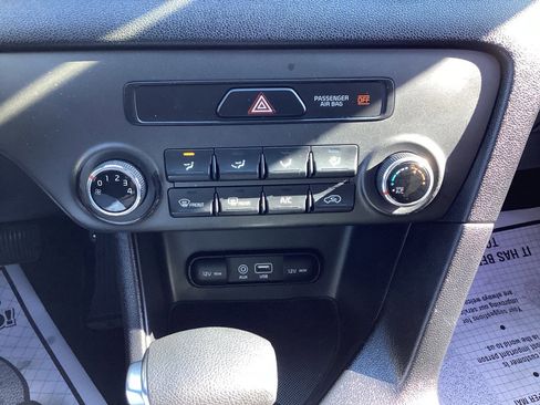 Used 2019 Kia Sportage LX image 18