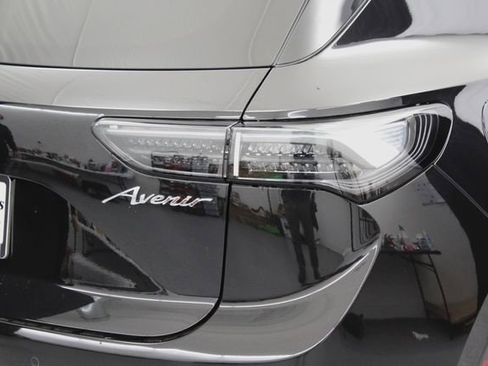 New 2026 Buick Envision Avenir AWD/4WD image 10