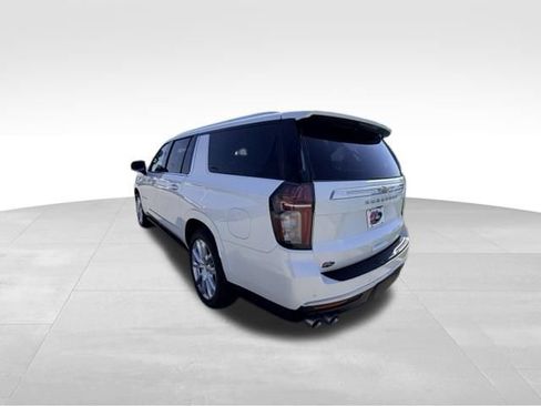 Used 2022 Chevrolet Suburban High Country w/ Max Trailering Package AWD/4WD image 4