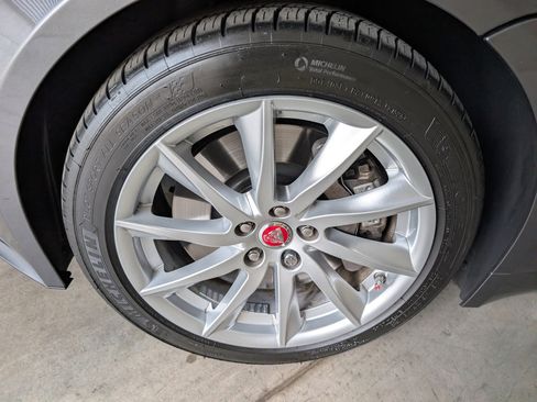 Used 2016 Jaguar F-TYPE Convertible image 14