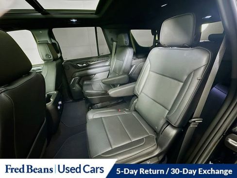 Used 2022 GMC Yukon Denali w/ Denali Premium Package image 28