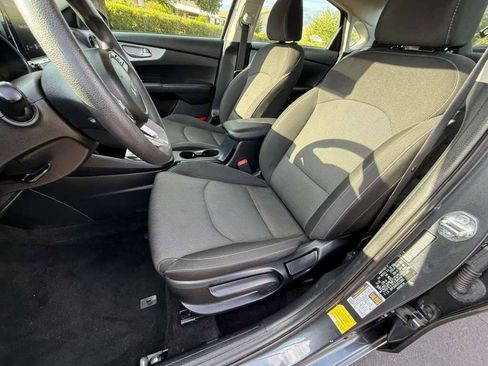 Used 2024 Kia Forte LXS w/ LXS Technology Package FWD image 10
