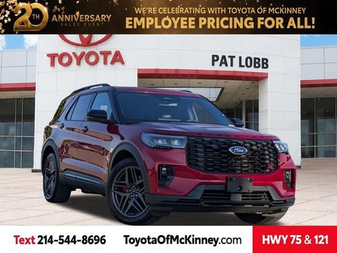 Used 2025 Ford Explorer ST AWD/4WD image 1