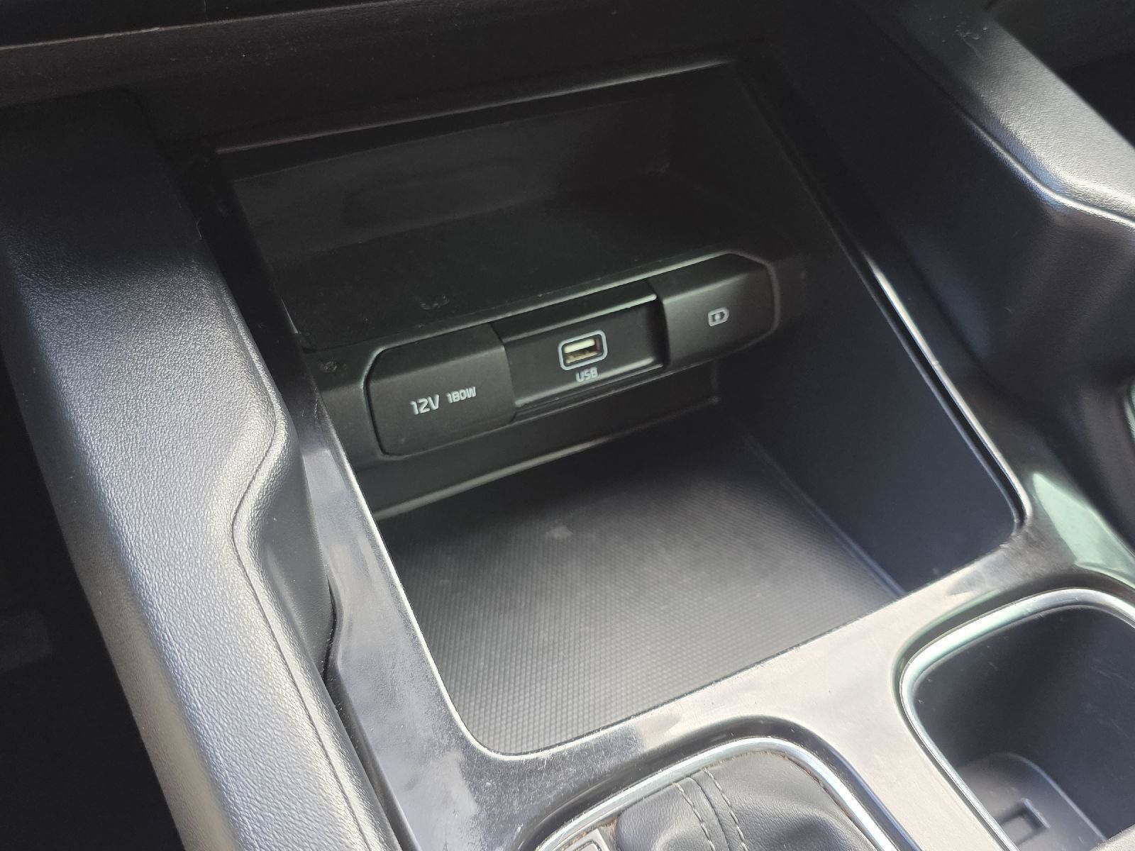 Used 2022 Kia Telluride LX FWD image 19