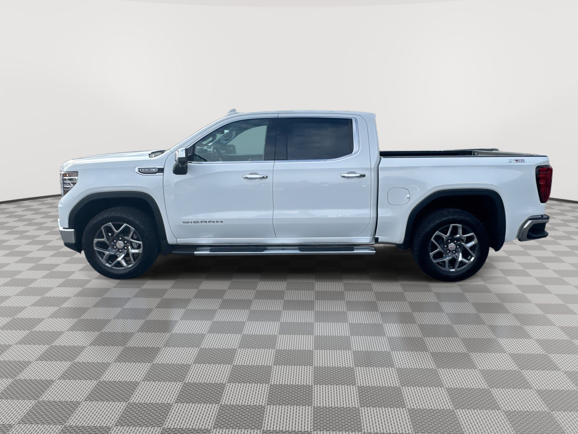 New 2026 GMC Sierra 1500 SLT w/ SLT Premium Plus Package AWD/4WD image 5