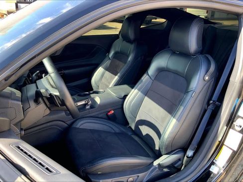 Used 2024 Ford Mustang Dark Horse image 7