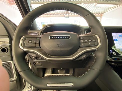 Used 2024 Jeep Wagoneer Series II w/ Flexible Seating Group RWD image 26