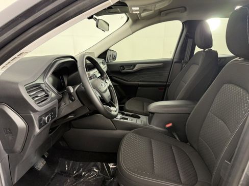 Certified 2023 Ford Escape Active AWD/4WD image 11