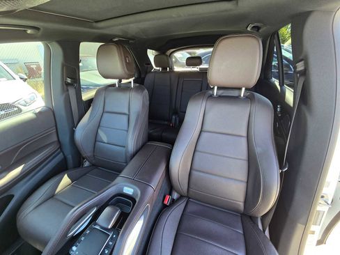 Used 2021 Mercedes-Benz GLE 350 4MATIC w/ 3rd Row Seat Package image 22