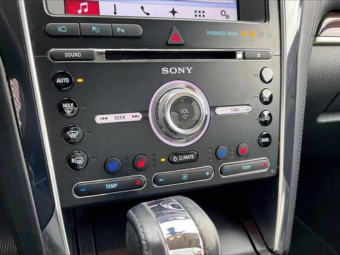 Used 2017 Ford Explorer Platinum image 26