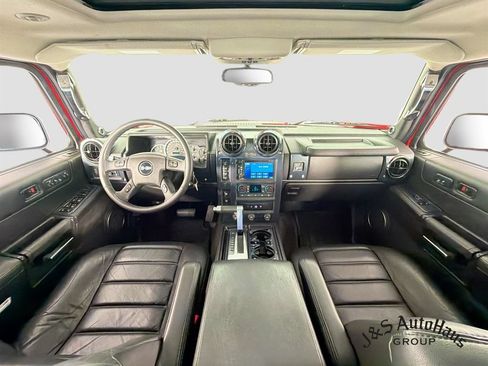 Used 2005 HUMMER H2 SUT w/ Preferred Equipment Group AWD/4WD image 26