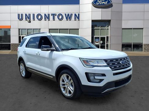 Used 2017 Ford Explorer XLT w/ Equipment Group 201A AWD/4WD image 1
