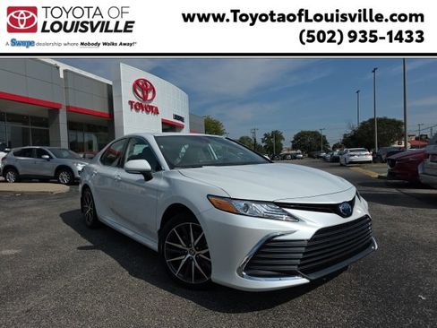 Certified 2024 Toyota Camry XLE image 1