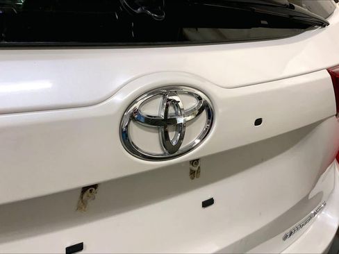 Used 2017 Toyota Highlander Limited AWD/4WD image 31