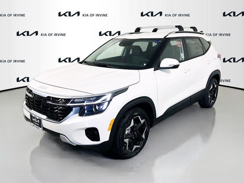 New 2026 Kia Seltos S FWD image 3