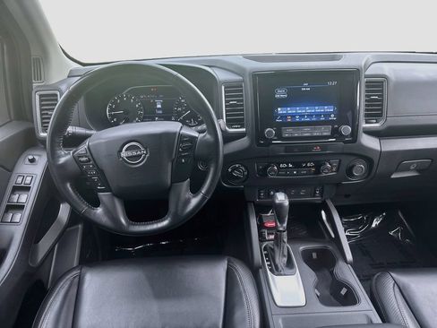 Used 2023 Nissan Frontier SV w/ SV Premium Package AWD/4WD image 30